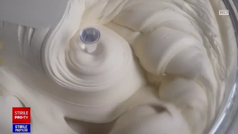 În ciuda caniculei, se vinde mai puțină înghețată. Care este explicația