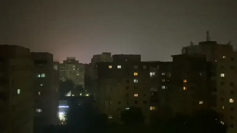 Cod roşu de vijelie puternică şi averse în judeţele Ilfov, Giurgiu şi Călăraşi, până la 22:30