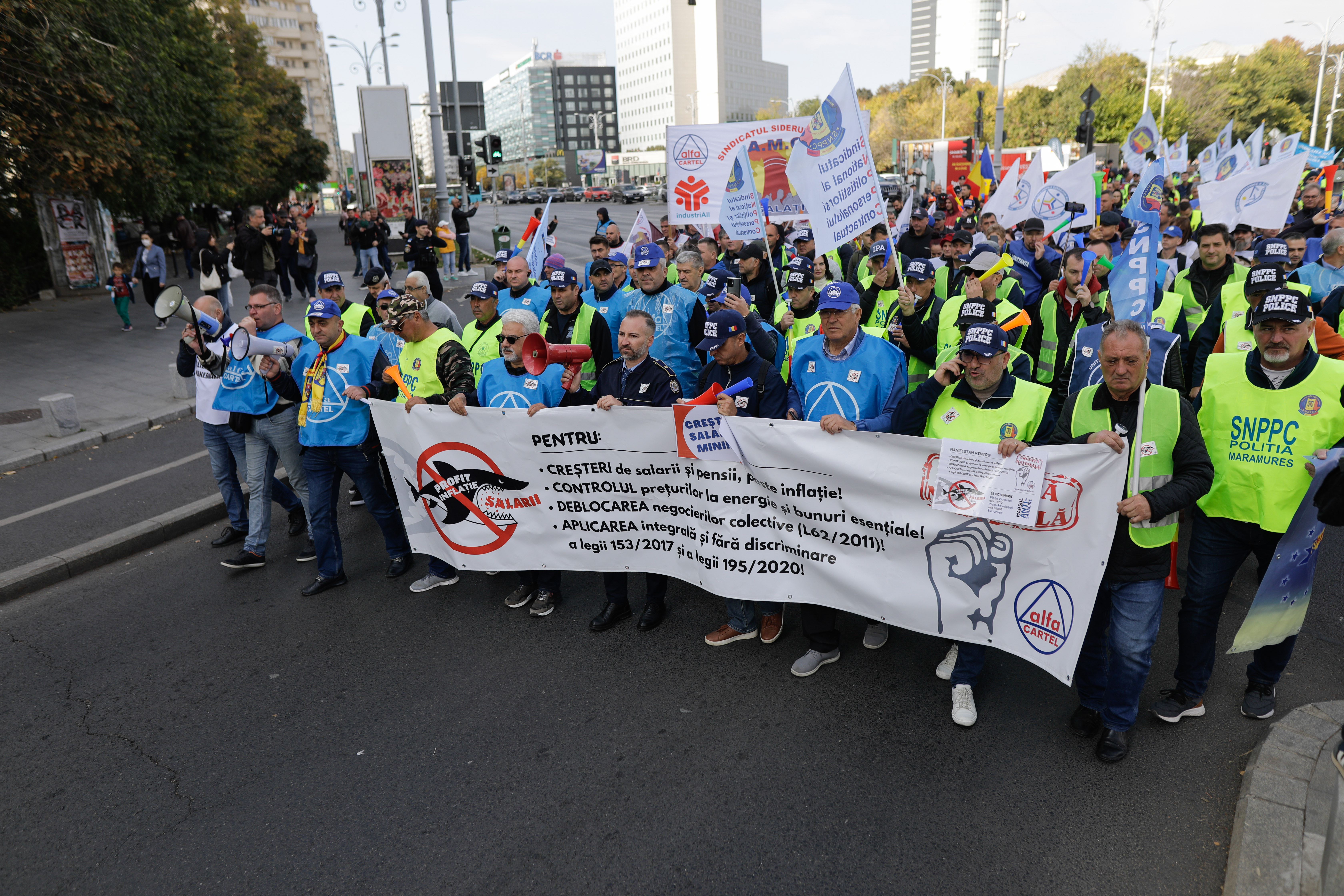 Proiect de evaluare a funcționarilor publici, criticat aspru de marile sindicate: „subiectivismul politic al evaluator”