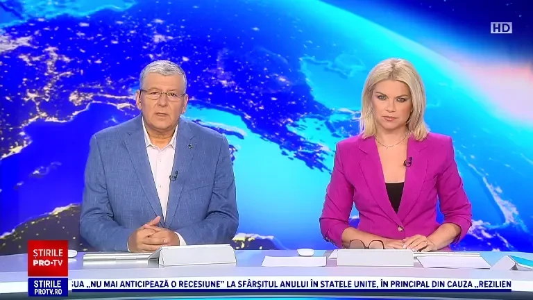 Incident neobișnuit în New York. Brațul unei macarale a luat foc și s-a prăbușit în mijlocul străzii