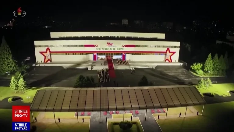 Kim Jong Un s-a lăudat în fața ministrului Apărării Rusiei cu o expoziție de armament. Ce s-a descoperit, ulterior, în poze