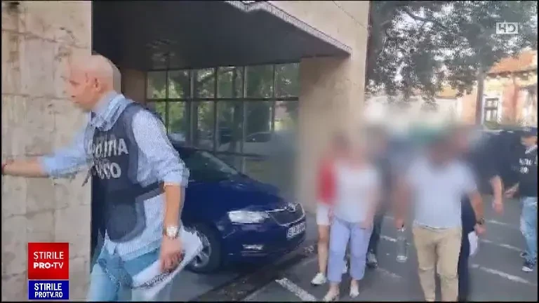 Un inspector școlar din Mehedinți a fost reţinut într-un dosar privind fraude la examenul de Bacalaureat din toamna trecută