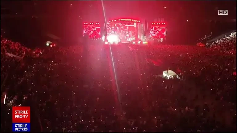 Atmosferă incendiară la concertul Depeche Mode de pe Arena Națională. Ploaia nu a oprit distracția