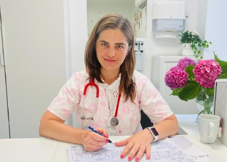 Mărturiile medicului Andrada Mirea, de gardă în seara incendiului de la Centrul Robănescu: ”Am văzut flama chiar în uşă”