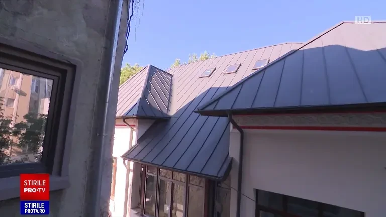 Anchetă pentru casa răposatului Ion Dolănescu. Vecinii s-au unit împotriva fiului Ionuț Dolănescu. Mărul discordiei