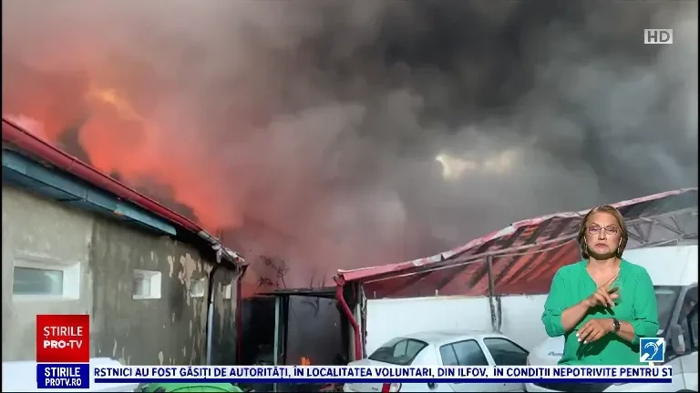 Mobilizare impresionantă la un incendiu din Cluj-Napoca. A ars un depozit de piese auto și au intervenit chiar și cisternele