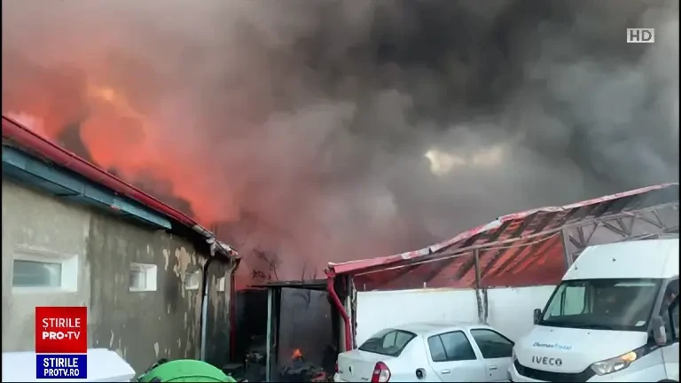 Mobilizare impresionantă la un incendiu din Cluj-Napoca