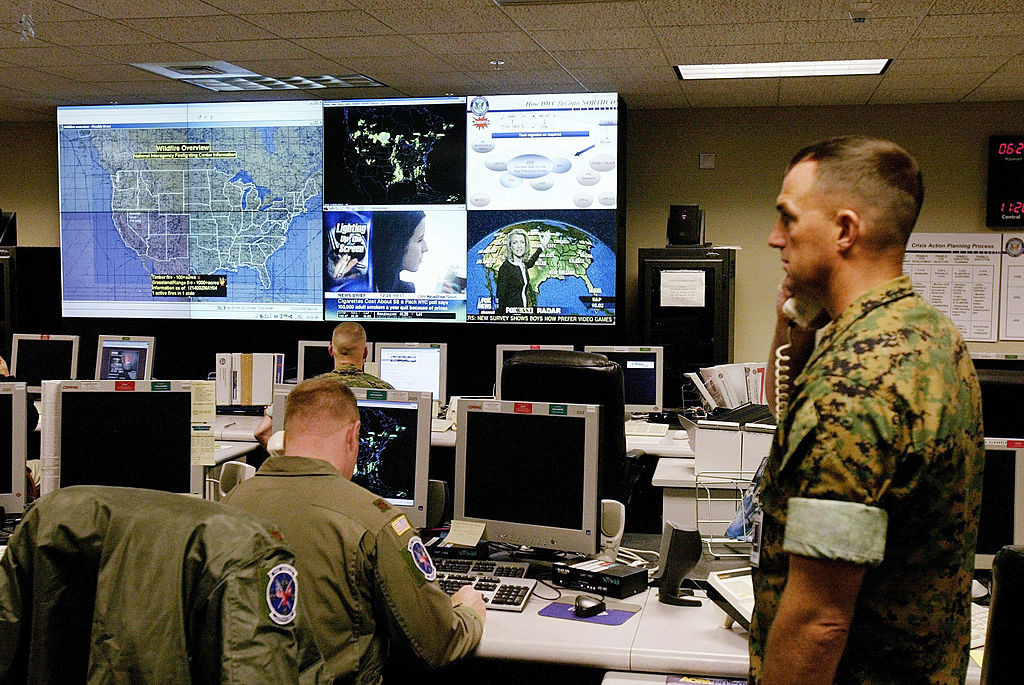 Țara care a votat împotriva bazelor militare americane. Poporul refuză și să micșoreze numărul parlamentarilor