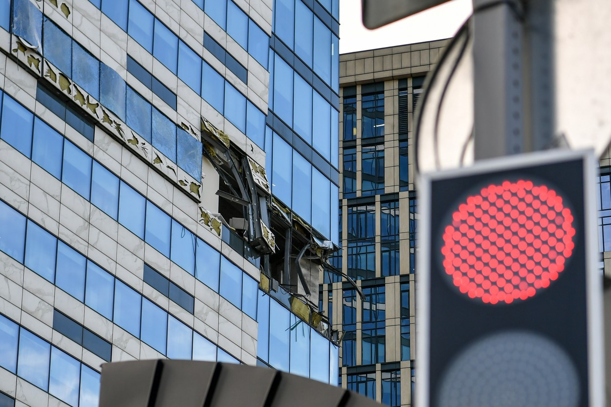 Ucrainenii au atacat Moscova cu drone. Două clădiri din capitala Rusiei au fost avariate | VIDEO