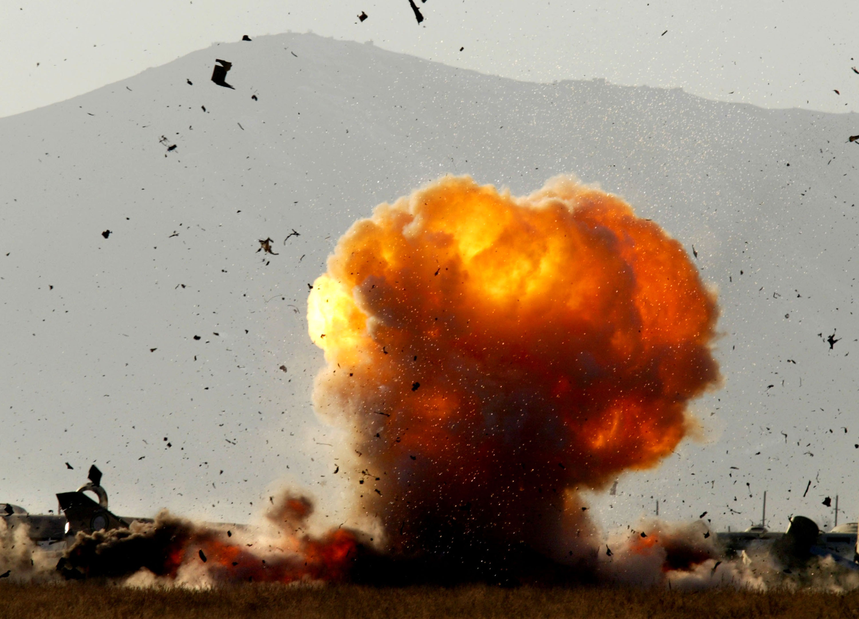 Zeci de morți și răniți după explozia unei bombe la un miting al unui partid islamic, în Pakistan