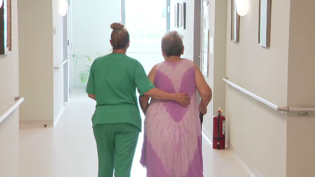 Propunerile ONG-urilor după scandalul azilelor groazei. Bani mai mulți pentru asistență socială și controale neanunțate