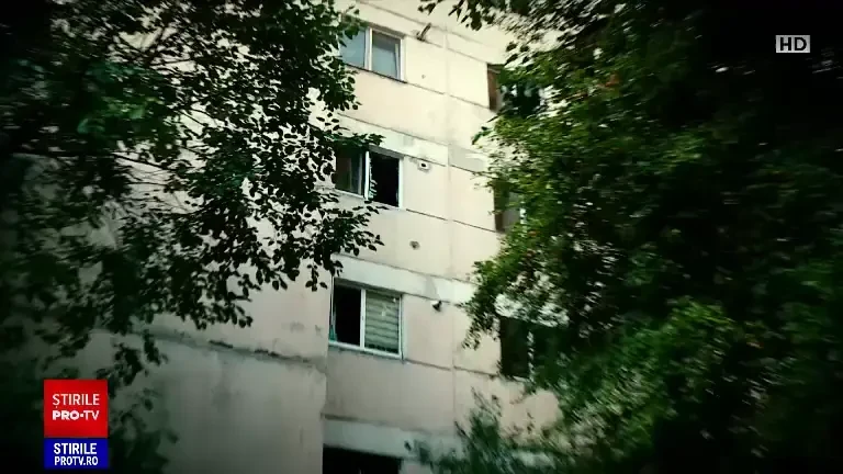 Infern în Capitală. Mărturiile locatarilor din blocul în care s-a produs o explozie puternică: "Am crezut că e cutremur"