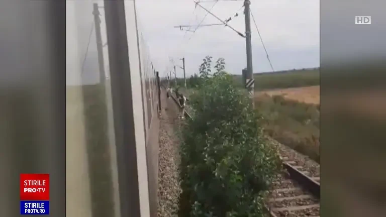 Călătorie de coșmar pentru sute de oameni care au plecat cu trenul din București spre Moldova. „Surpriza” CFR-ului