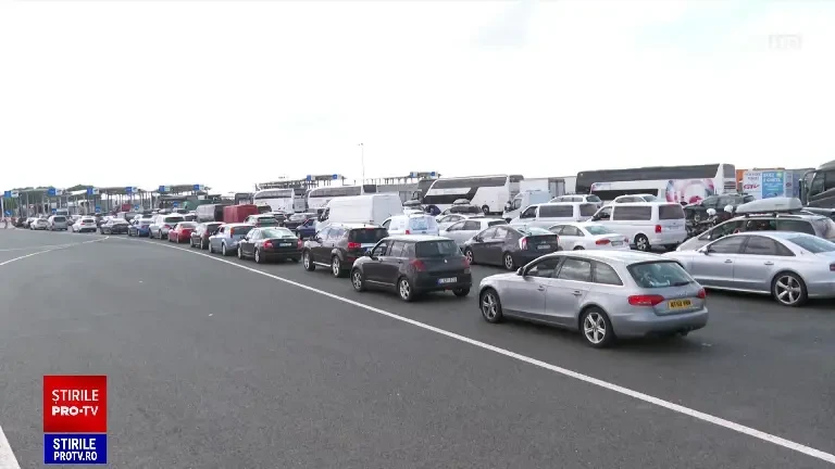 Problema de care s-au lovit românii care au ajuns la vămile din vestul României. „Aici e jale, ca la nebuni!”