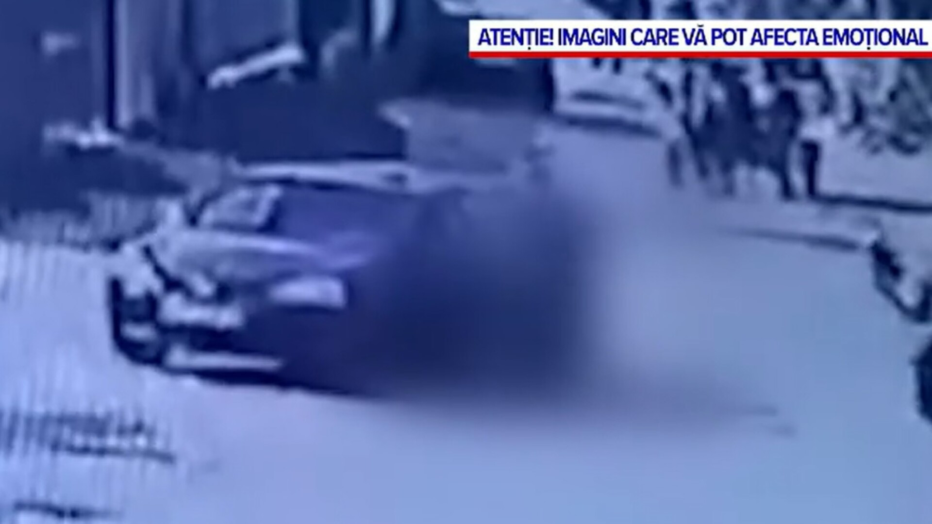 Brașov: Un băiat de 7 ani a fost călcat de mașină. Momentul a fost surprins camerele de supraveghere