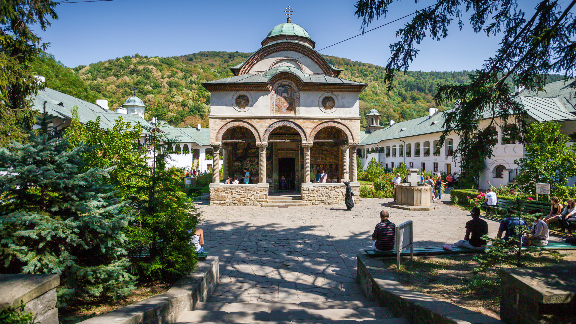 Valcea - obiective turistice