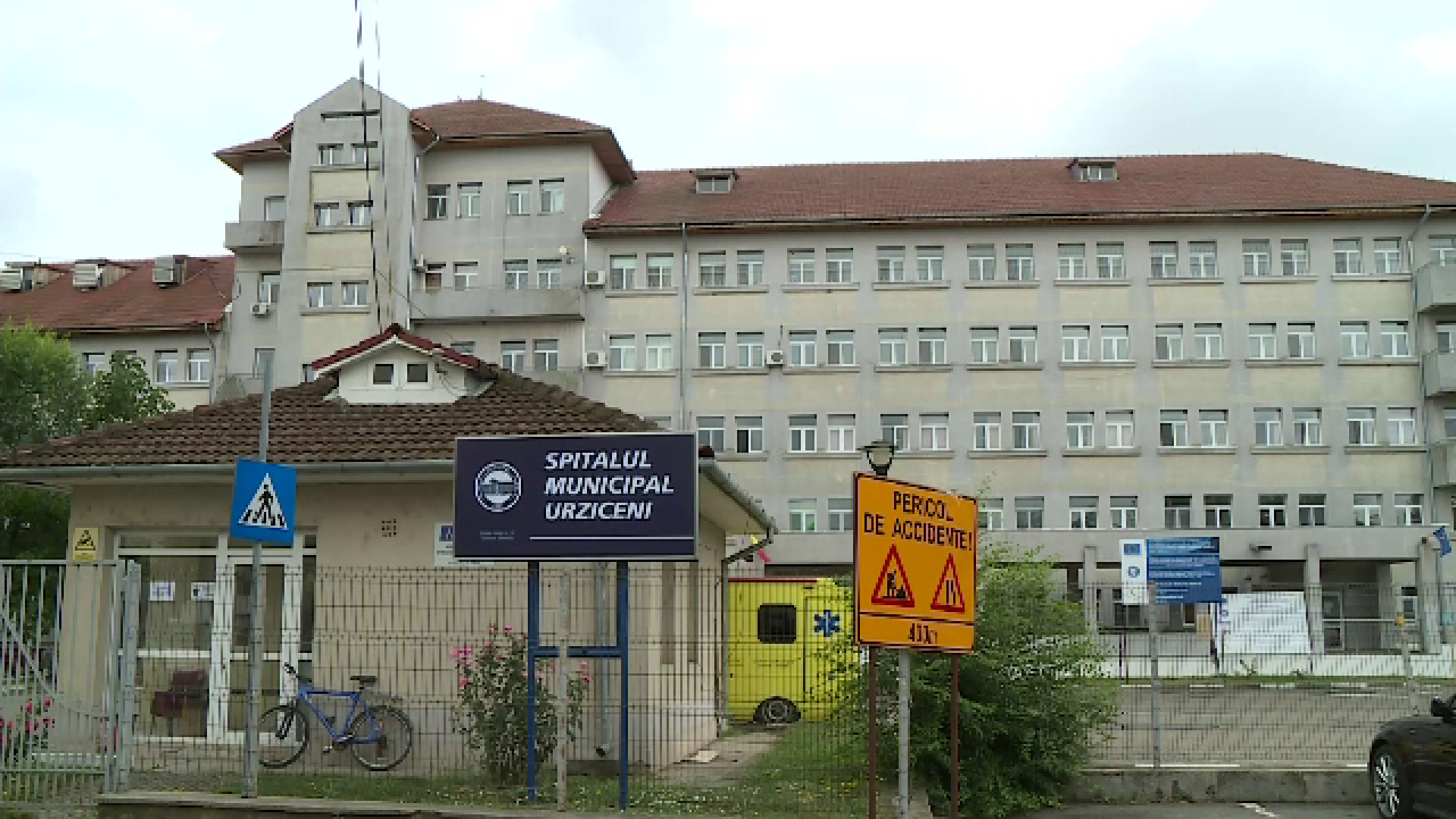 Angajat al Spitalului Urziceni: Sunt paturi în camera de gardă, dar probabil erau ocupate de asistentele care dormeau în ele