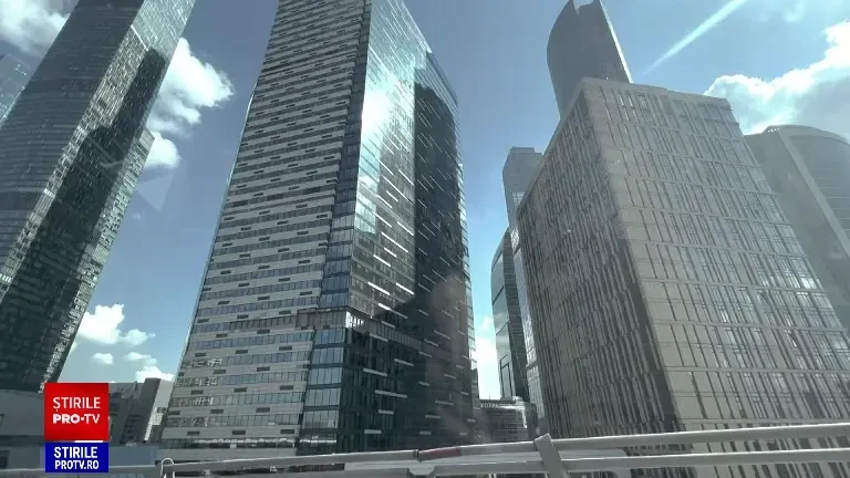 Rușii susțin că Moscova a fost din nou atacată de drone. Una dintre ele a lovit în același loc