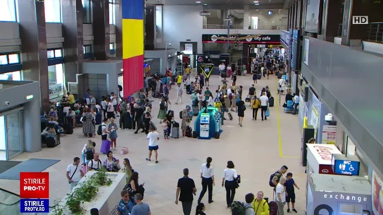Din ce în ce mai multe zboruri anulate, întârziate sau bagaje pierdute. Pasagerii nu mai sunt dispuși să renunțe la călătorie
