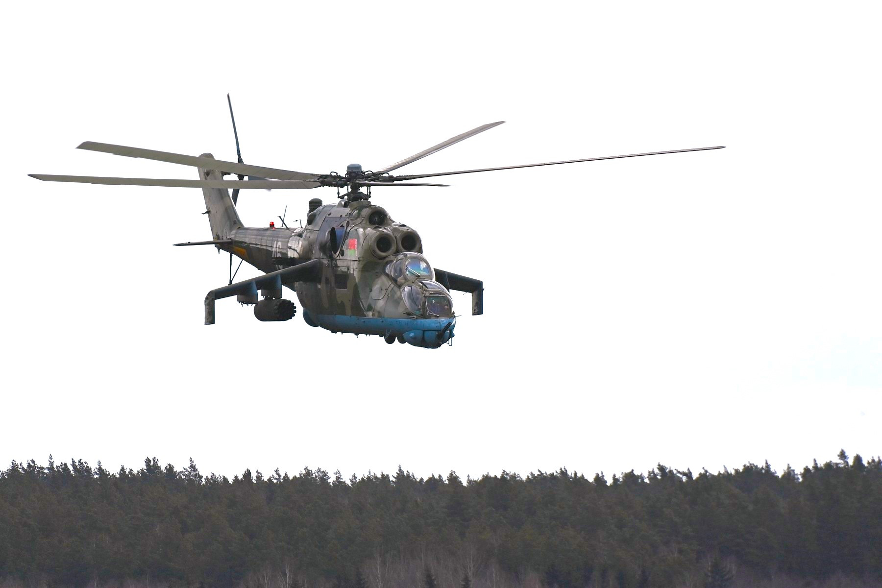 Elicopterele belaruse au pătruns patru kilometri în spațiul aerian NATO fără a fi detectate. Cum a fost posibil