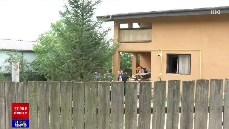 Femeia din Iași înjunghiată de partener îi ceruse despărțirea. Bărbatul se întorsese la ea ca să se răzbune