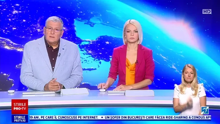 S-au șicanat în trafic, după care s-au luat la bătaie. Momentul în care doi bărbați și două femei se iau la bătaie, în trafic