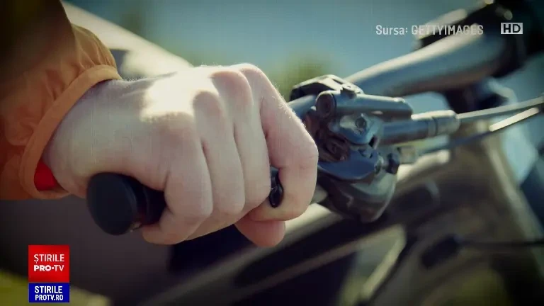 Ginecologul care a cusut frâna unei biciclete în piciorul unui bărbat i-a cerut scuze pe Facebook. Spitalul a fost amendat