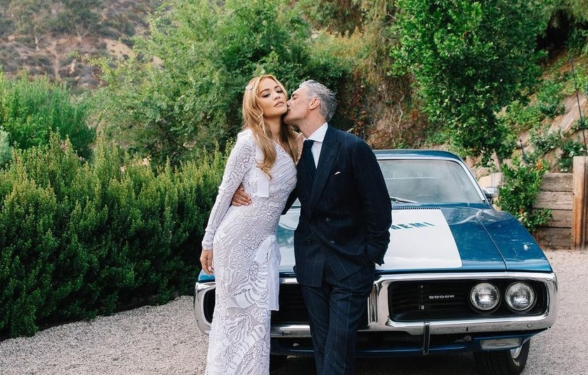 Rita Ora a fost cea care și-a cerut soțul în căsătorie. Imagini de la nunta artistei