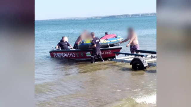 Un copil de 8 ani a fost purtat în derivă de vânt, pe râul Prut. El stătea pe o saltea gonflabilă