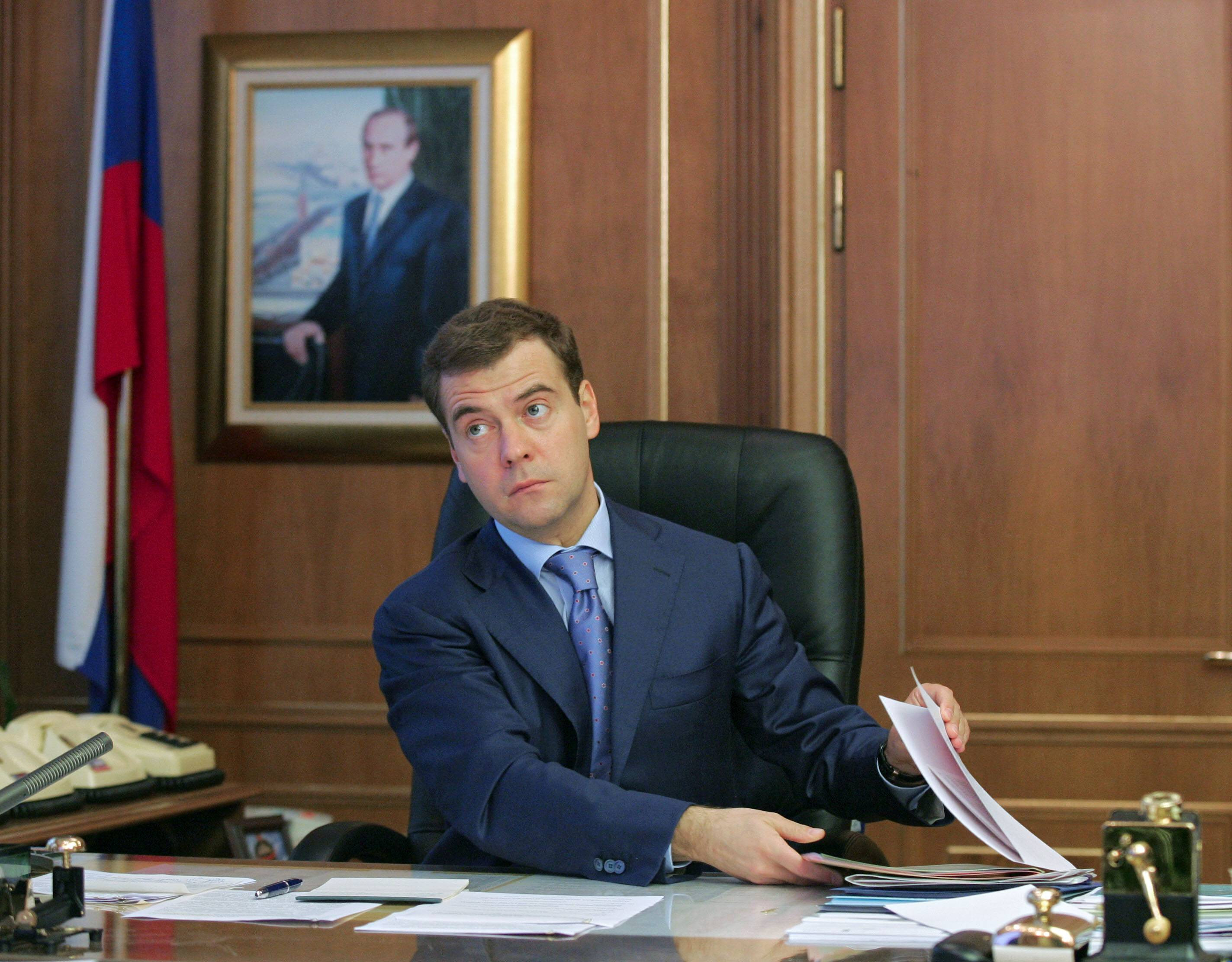 Delirul lui Medvedev: Rusia nu are nevoie de niciun dialog. Ucraina trebuie să vină târându-se în genunchi, cerșind milă