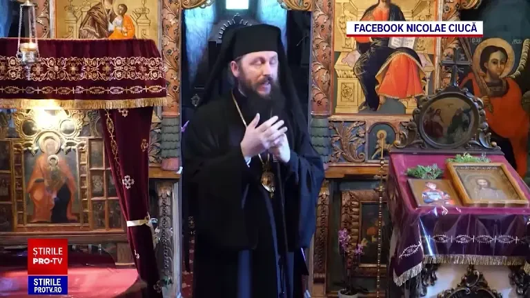 Ciucă: Am primit, cu evlavie şi recunoştinţă, ”Crucea Bucovinei”