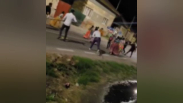Bătaie cu bâte, țevi din metal și pietre între mai multe persoane, în Sălaj. De la ce a pornit scandalul