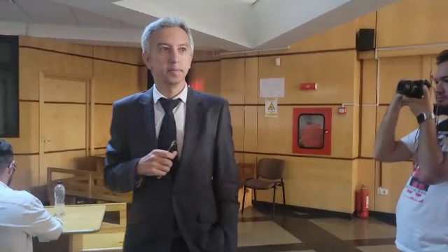 Cum s-a prezentat Dan Diaconescu în fața judecătorilor. Cere să fie liber în dosarul de relații sexuale cu minori