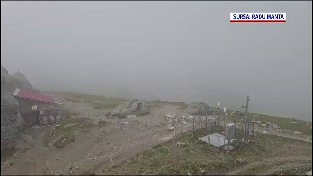 Vară neobișnuită în România. La Vârful Omu au fost doar 2 grade Celsius luni dimineața