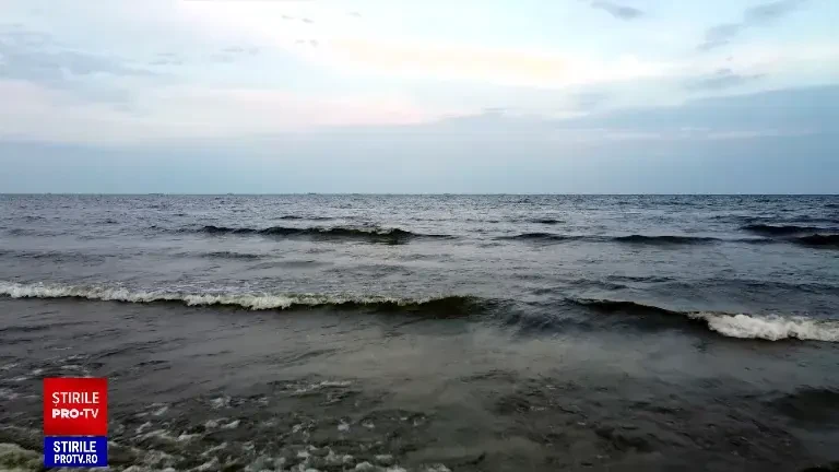 Plajele Sulina şi Sfântu Gheorghe, între sălbăticie și afacere. De ce legea nu mai e lege în zonele protejate din Deltă