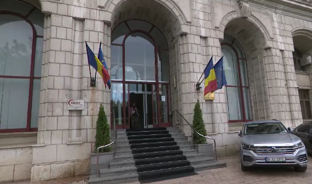 O nouă minivacanță de 4 zile. Bugetarii vor avea liber și pe 2 mai. Proiectul va fi aprobat vineri de Guvern