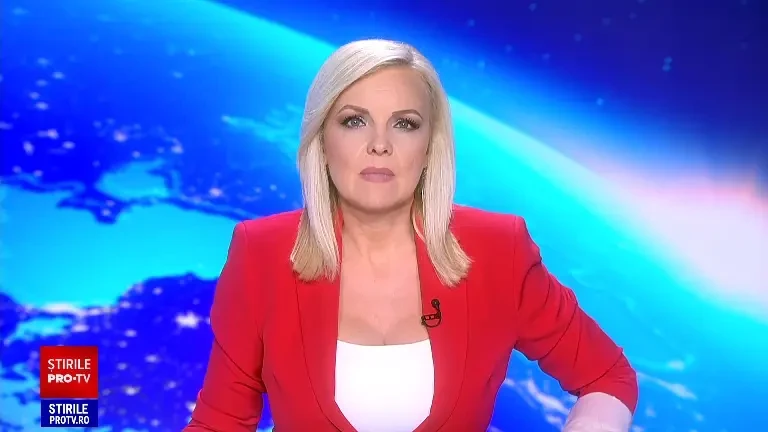 Vânător atacat de urs, când încerca să-l elibereze dintr-un gard. Momentul a fost filmat de un martor. VIDEO