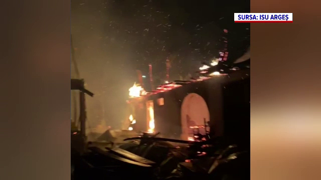 Peste 50 de ființe au murit într-un incendiu din Argeș. Flăcările au mistuit tot
