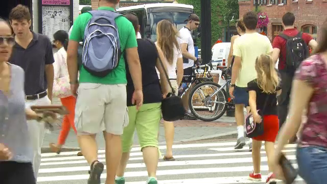 Câți pași trebuie să faci pe zi pentru o sănătate mai bună. ”Mitul” celor 10.000 de pași pe zi a fost demontat