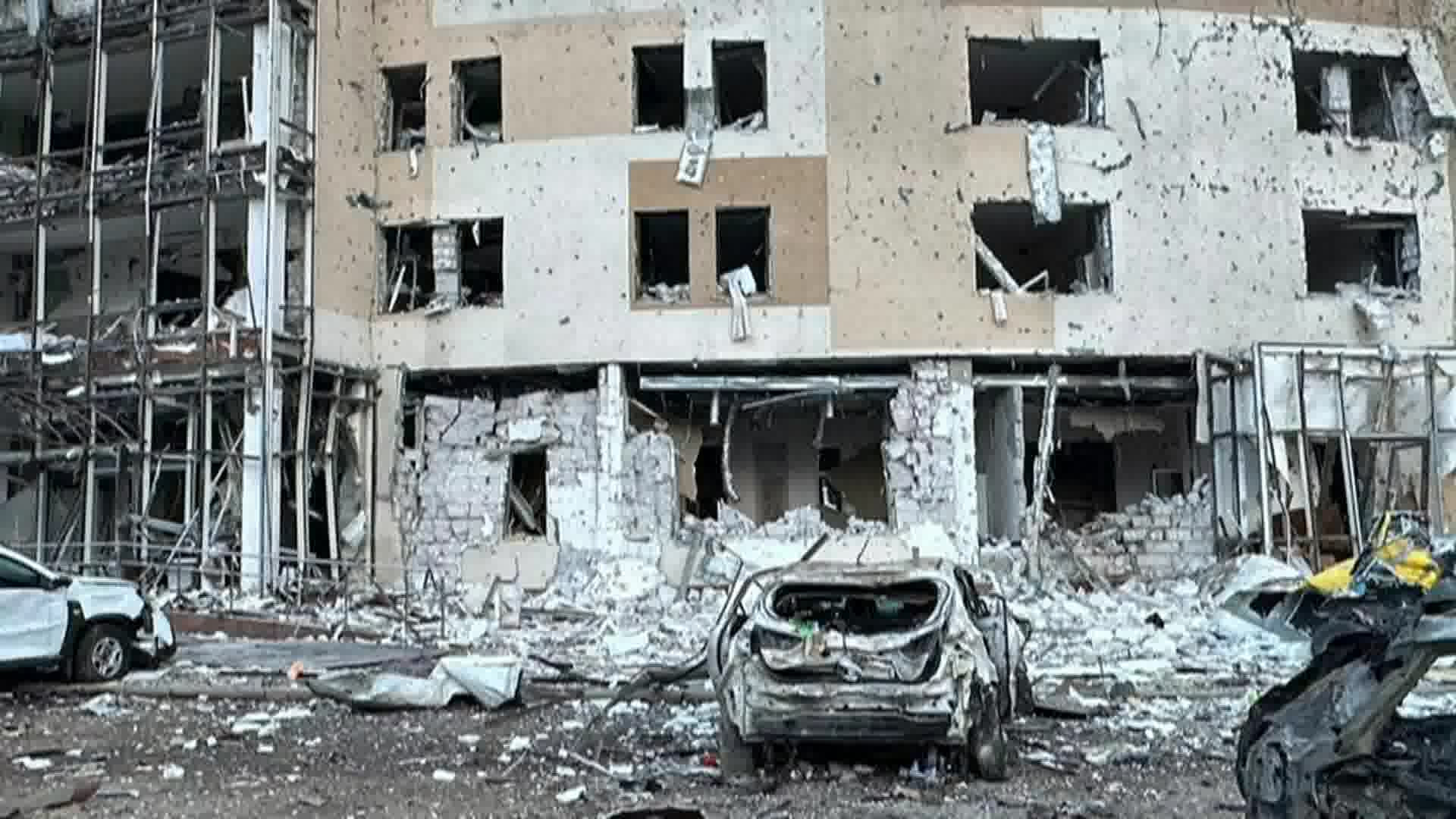 13 morţi şi 63 de răniţi într-un atac rusesc asupra oraşului ucrainean Zaporojie. VIDEO