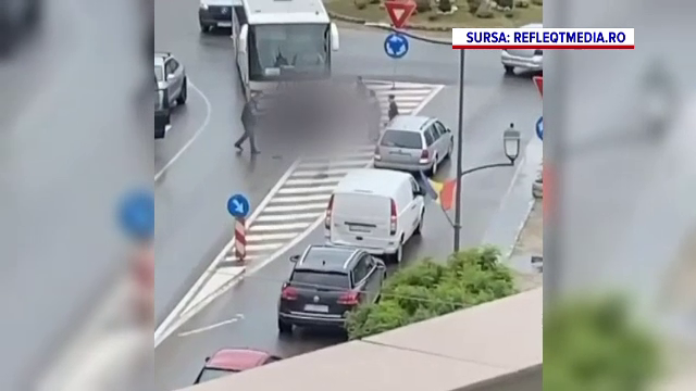 Scandal uriaș în trafic, în județul Cluj. Cinci persoane au ajuns la spital, după ce două grupuri s-au luat la bătaie