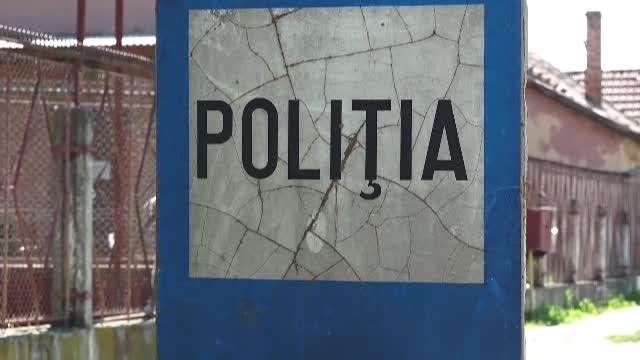 Ce a găsit poliția la azilul din Pitești. ”Au fost surprinși: piure de cartofi care li se servea cu mezeluri”