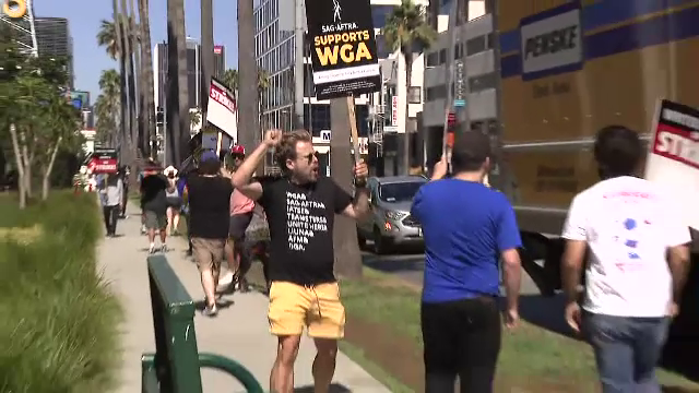 Greva de la Hollywood a dus la amânarea galei decernării premiilor Emmy. Când a fost reprogramată