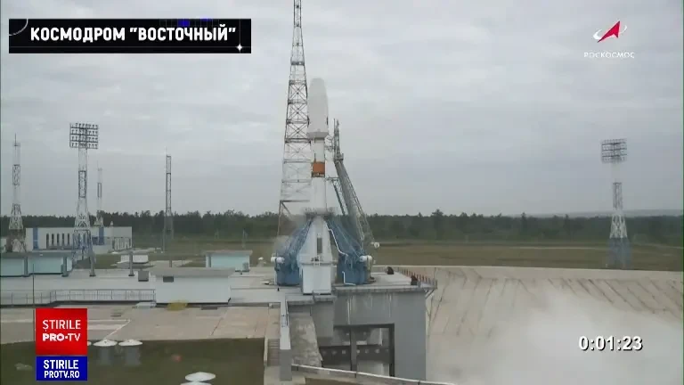 Rusia a lansat prima sa misiune pe Lună după aproape o jumătate de secol. Vor depozitele de apă GALERIE FOTO & VIDEO