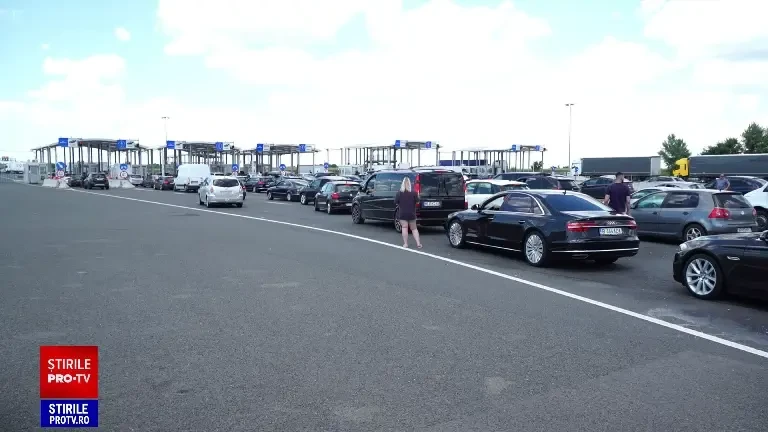 Aglomerație la punctele de trecere a frontierei din vestul țării. Câte persoane au ieșit din România în doar 24 de ore