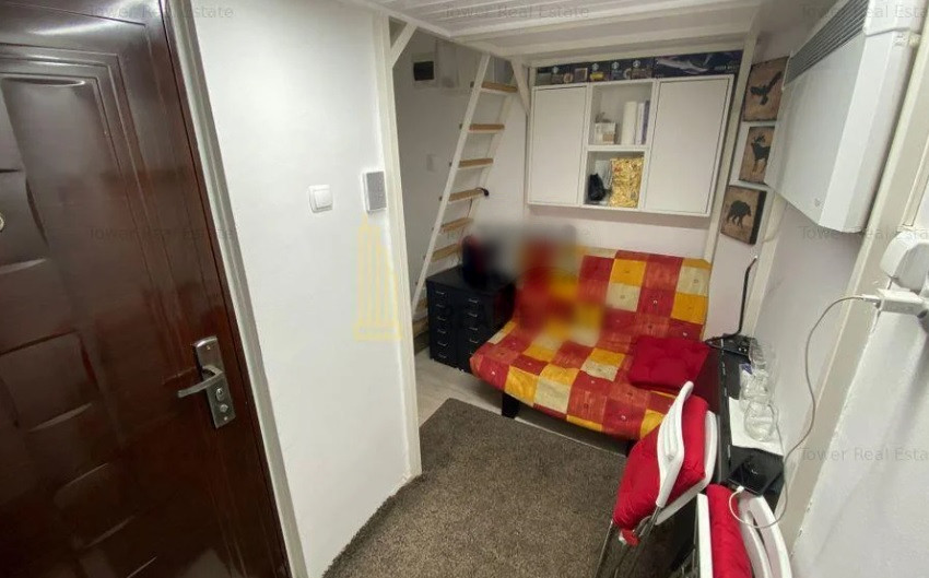 Cum arată garsoniera de 16 mp din Cluj care a pus internetul pe jar. „Dacă intră un țânțar la baie trebuie să stai la rând”