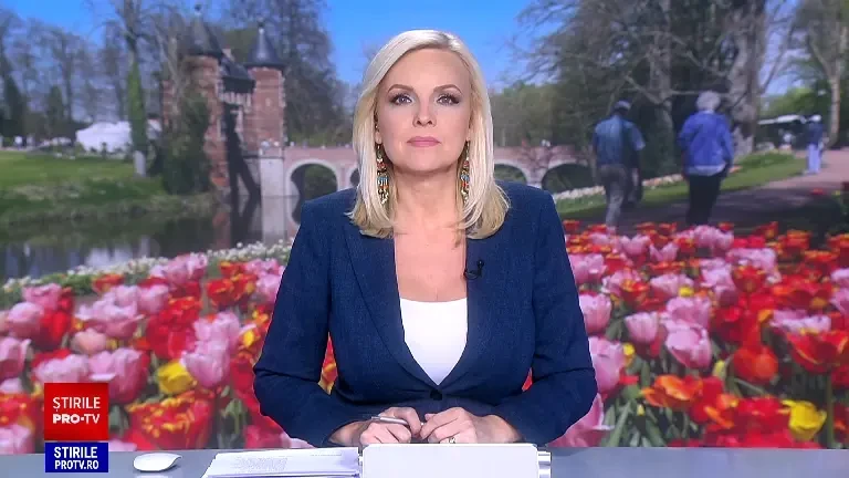 Târgul de flori suprarealist din Bruxelles. Artiștii au adus chiar și sicrie