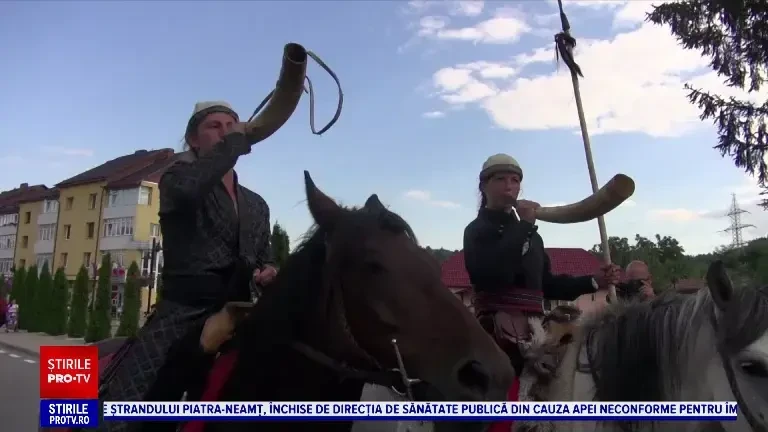 Călătorie în timp în județul Bacău. Războinicii și-au dat întâlnire la Festivalului Uzilor. „O senzaţie unică”