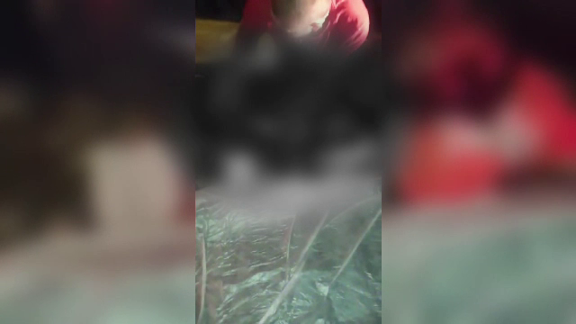 „Mereu au zis că îi ia capul”. Un tânăr a fost ucis pe stradă, în Săcele, de patru bărbați, înarmați cu furci și topoare