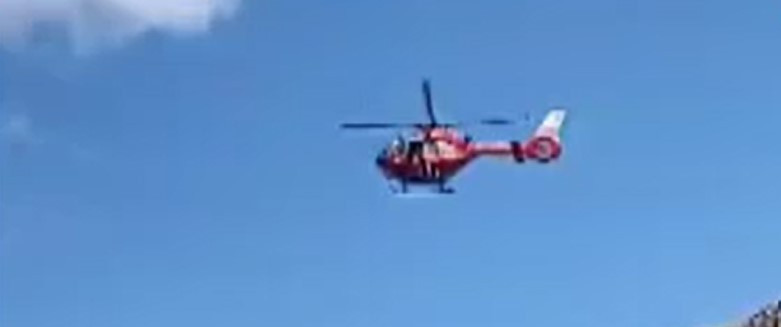 Un turist a suferit o fractură în Munții Parâng. Bărbatul a fost preluat de un elicopter SMURD